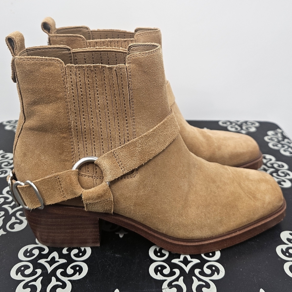 Sam Edelman Tan Camel Suede Square Toe Boots Size 7.5